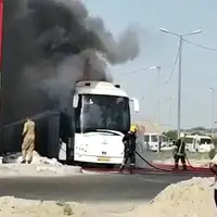 آتش‌سوزی اتوبوس در بندرعباس