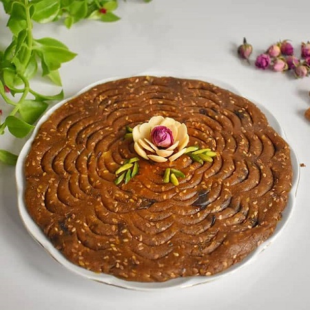 تهیه حلوای بگل از خوراکی های خوشمزه کردی