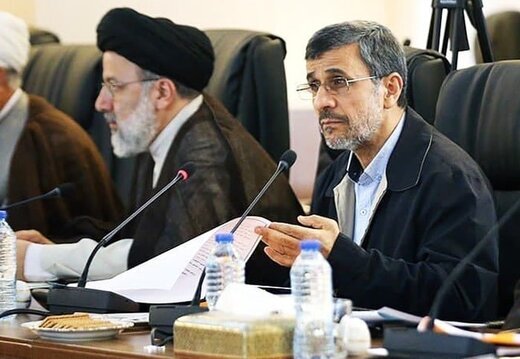 اعلام آمادگی احمدی‌نژاد برای کمک به رئیسی