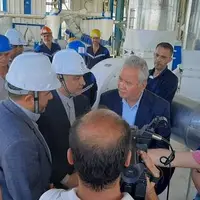 بازدید سفیر ایران از یک کارخانه در حال ساخت ایرانی در سوریه