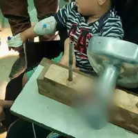 آسیب‌دیدگی دست پسر ۲ ساله بروجنی در چرخ‌گوشت
