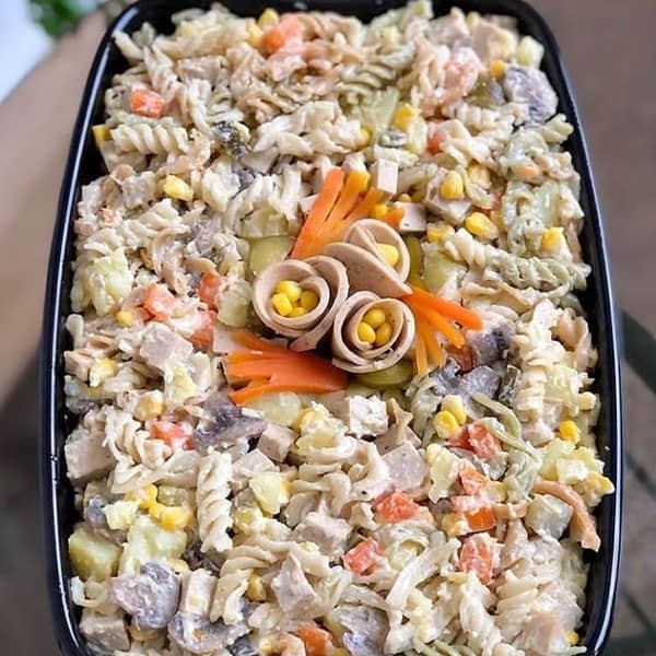 سالاد ماکارونی خوشمزه و مجلسی به روش رستورانی