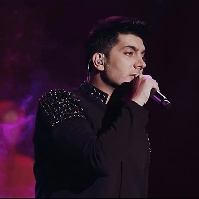 اجرای دلی و غمگین فرزاد فرزین به یاد جانباختگان آبادان