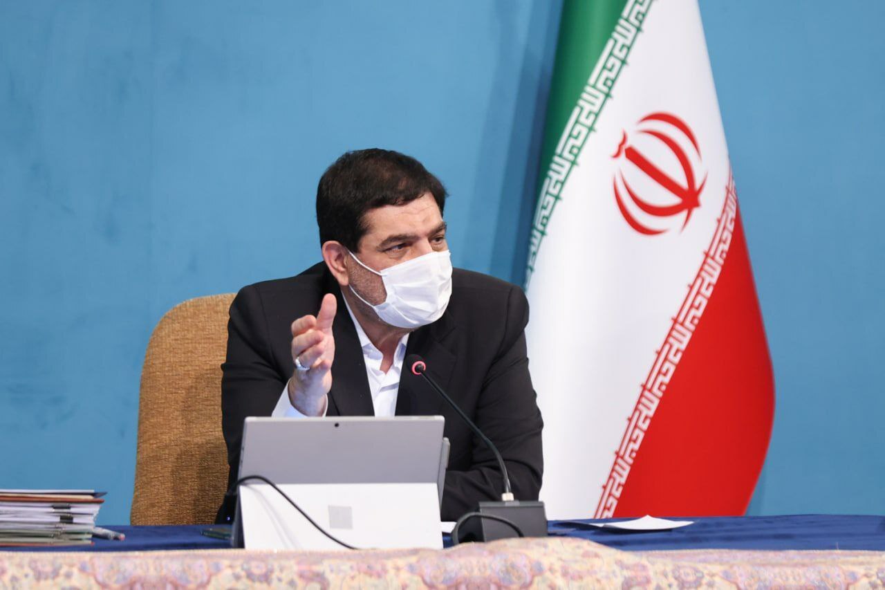 مخبر: اصلاح قیمت بنزین اصلا مطرح نیست؛ خسارت متروپل از اموال «عبدالباقی» جبران می شود