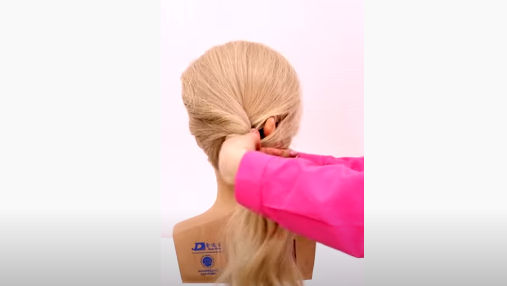 حرفه ای ها چگونه موهای بلند را می بندند؟