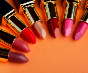 آرایشگرها واسه هرجا چه رنگ رژلبی میزنن؟