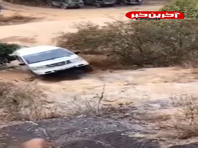 بالا رفتن از صخره با خودروی ون