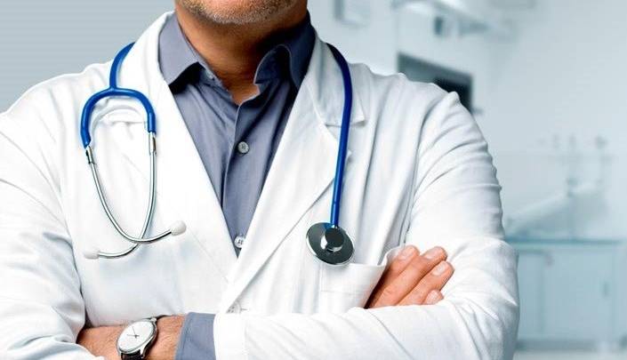 معاون نظام پزشکی: درآمد سوپرمارکت از طبابت بیشتر است