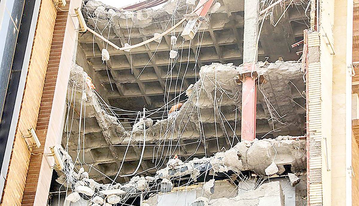 مجوزهای تخریب متروپل صادر شد