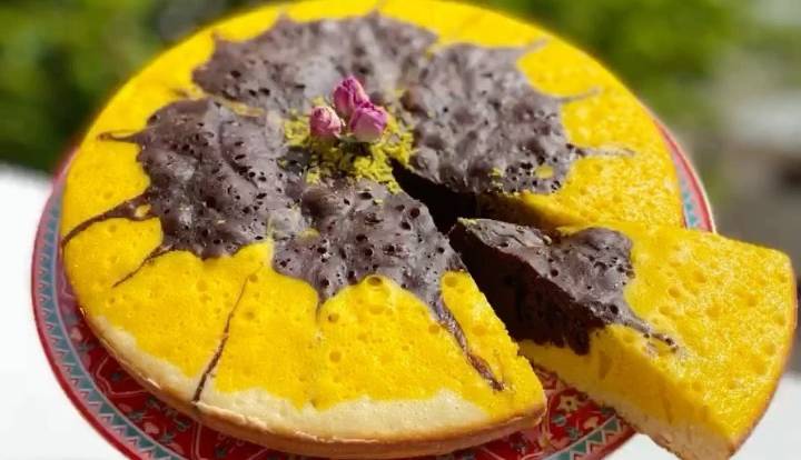 کیک سه رنگ تابه ای با بافت عالی