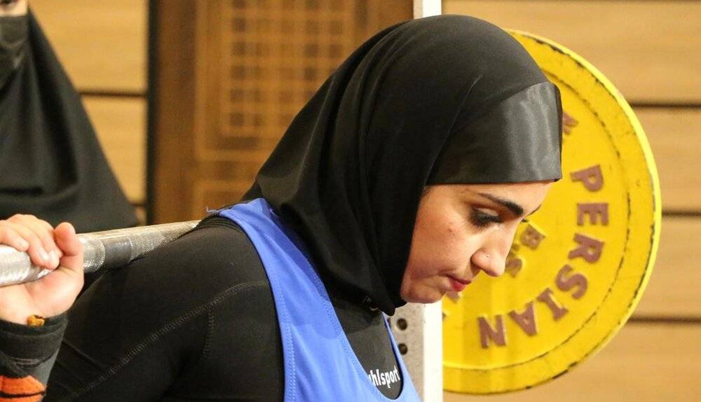 موافقت فدراسیون جهانی بدنسازی با پوشش بانوان در پاورلیفتینگ