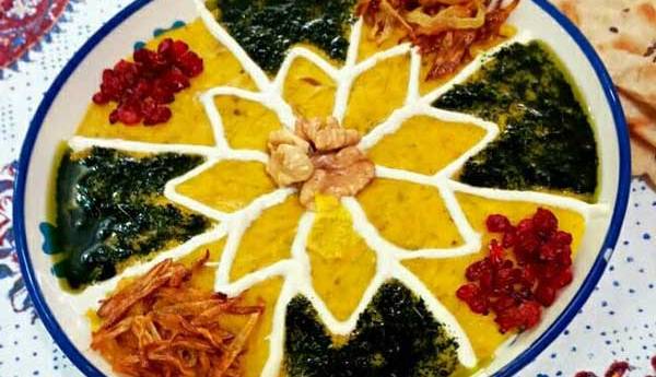 یک حلیم بادمجان خوشمزه با تزئینی متفاوت