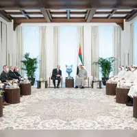 دیدار نخست‌وزیر رژیم صهیونیستی و بن زاید در ابوظبی
