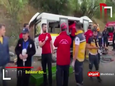 تصادف مرگبار مینیبوس حامل مهمانان عروسی  تصادف مرگبار مینیبوس حامل مهمانان عروسی