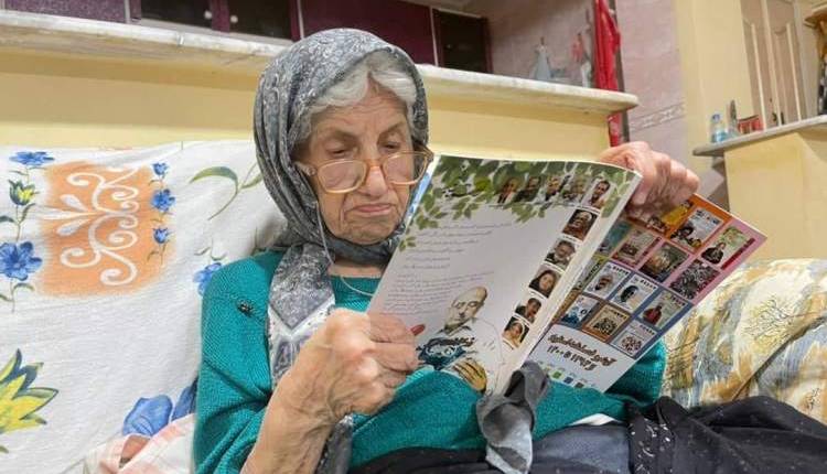 حاجیه بانو ملوک ابراهیمی؛ بانوی کتابخوان 93 ساله گرگانی