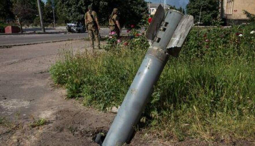 فنلاند: طرفین جنگ اوکراین از سلاح فوق سنگین استفاده می‌کنند