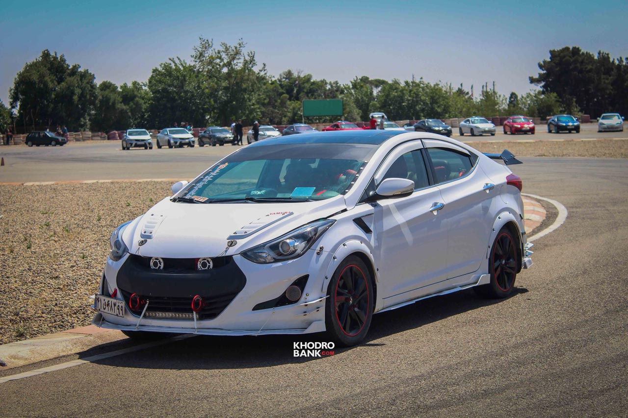 گزارش تصویری گردهمایی بزرگ خودروهای تیونینگ و اسپرت در تهران