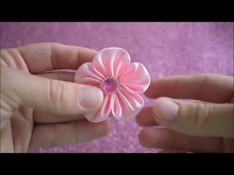 با این ترفند برای دختر بچه ها گل سر درست کنید