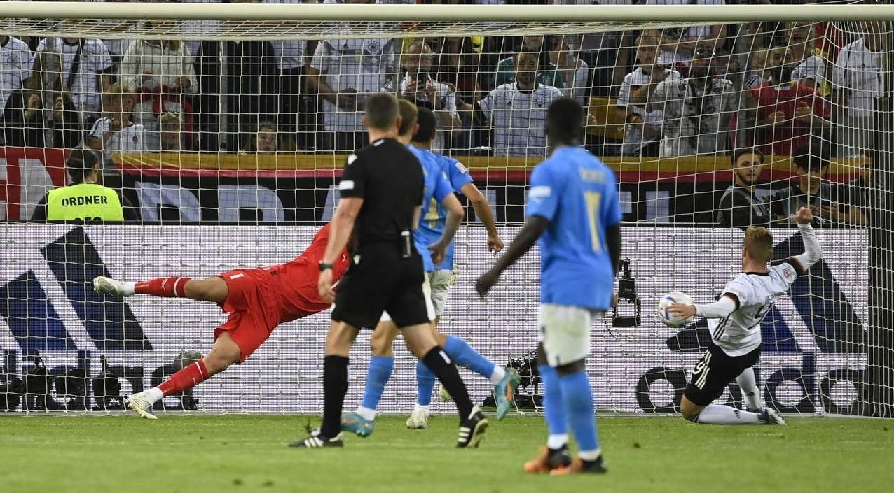 پیروزی پرگل آلمان مقابل ایتالیا / انگلیس تحقیر شد، دیگر رقیب ایران هم باخت