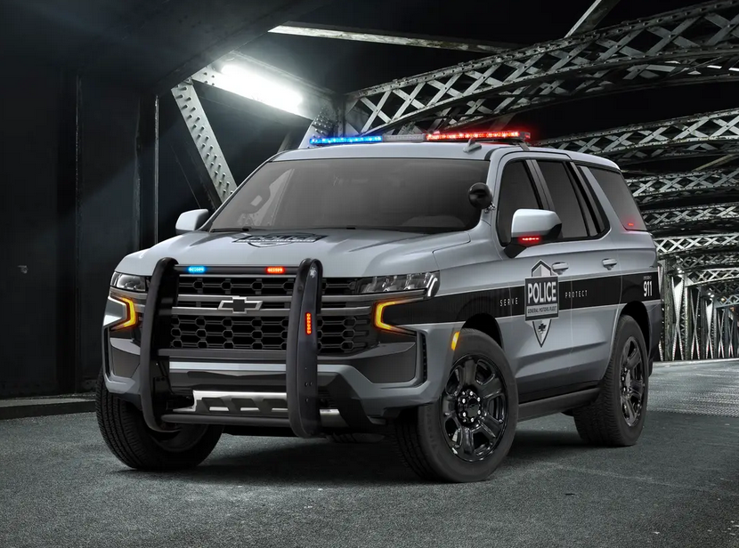 پشت فرمان خودروی پلیس گشت آمریکا