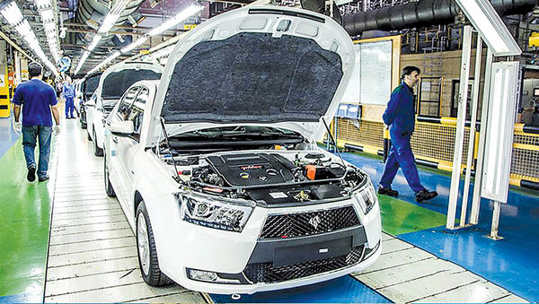 زیان انباشته ایران خودرو به ۴۳ و سایپا به ۲۵ هزار میلیارد تومان رسید