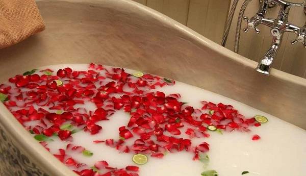 حمام کردن با این گیاهان دارویی نرمی استخوان را درمان می کند  