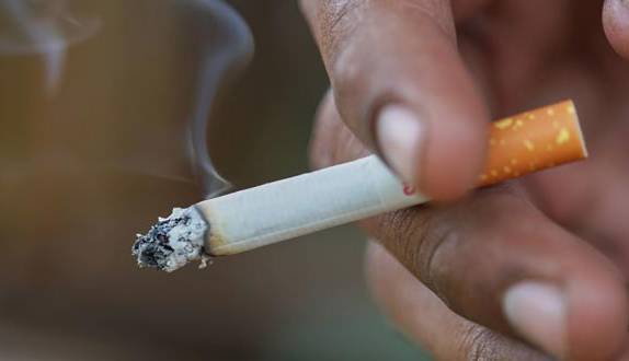 سیگار، استخوان ها را پوک می کند