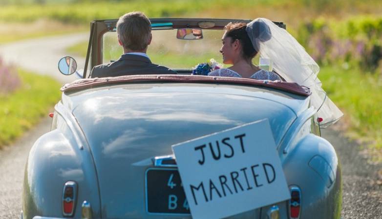 چرا بهتر است بلافاصله بعد از ازدواج ماه عسل نرویم؟