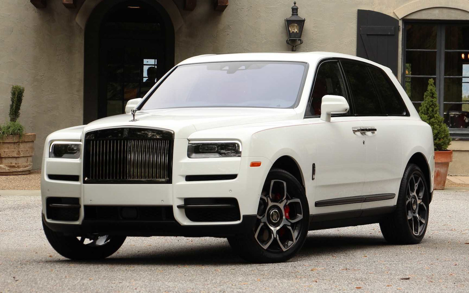 ملاقات از نزدیک با رولزرویس کولینان»