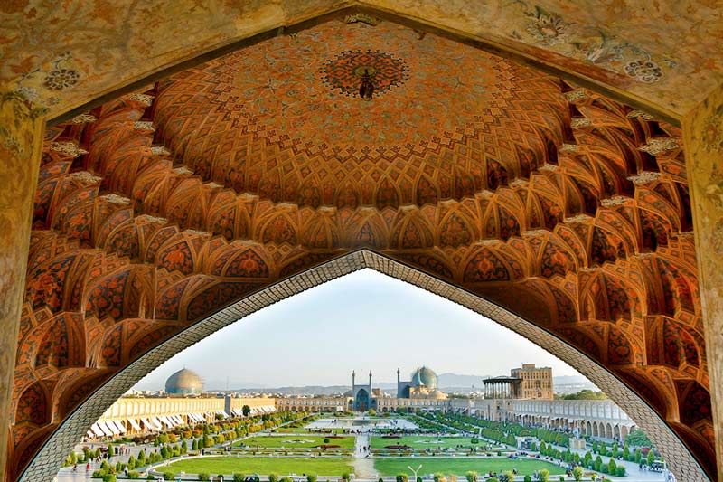 آخرین خبر | چشمانداز نقش جهان از سردر بازار قیصریه