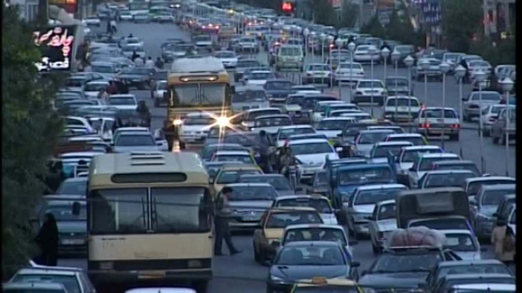 ثبت لحظه‌ای تخلفات رانندگی شهری در کرمان