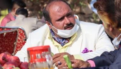 چرا نامه عاشقانه پرت می‌کردی تو خونه؟