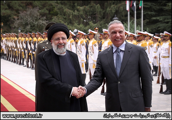 عکس/ استقبال رسمی رئیسی از نخست وزیر عراق