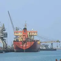غارت بیش از 40 میلیون دلار نفت یمن توسط ائتلاف سعودی