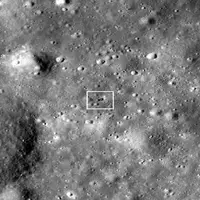 تصاویری از محل برخورد یک موشک به ماه