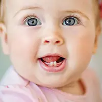 زمان طبیعی دندان درآوردن کودکان