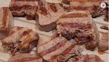 خوراک زبان گوساله با سس قارچ