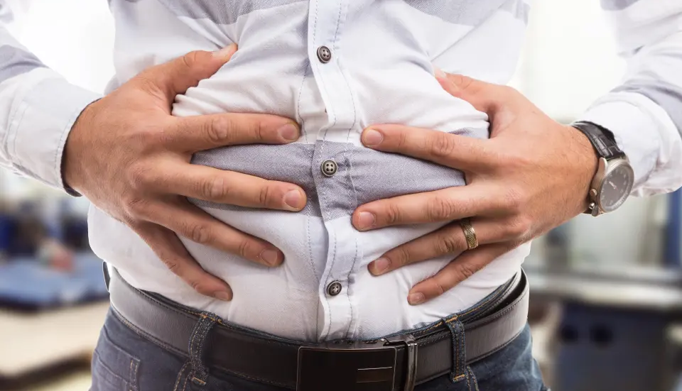 ۴ علامت مهم که نشان میدهد نفخ معده شما طبیعی نیست ۴ علامت مهم که نشان میدهد نفخ معده شما طبیعی نیست