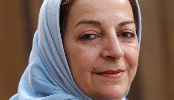 توصیه های بانوی 70 ساله هنرمند به جوان ترها