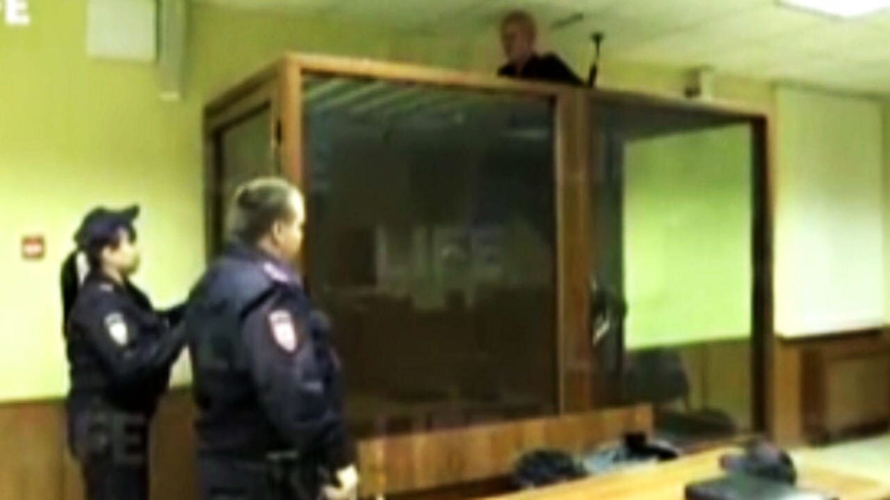 چه تلاشی میکنه برای فرار کردن!