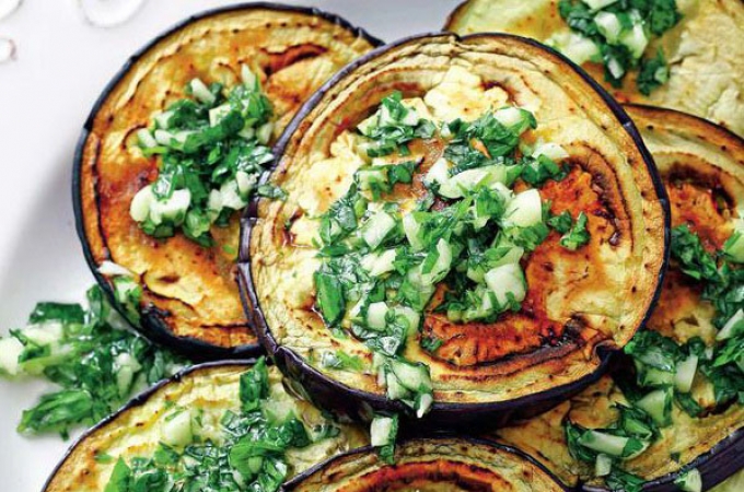 بادمجان با سبزیجات معطر به سبک فرنگی ها