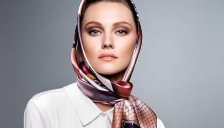 آموزش بستن روسری با گره کرواتی