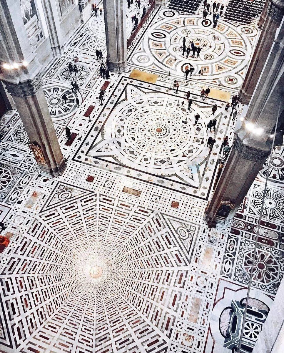 طراحی جالب کفِ کلیسای فلورانسِ ایتالیا