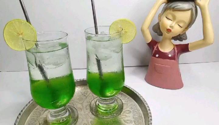 شربت آلوچه خوشمزه درست کنید