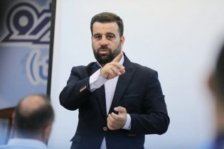 علیه پیکان اخبار دروغ منتشر می‌کنند