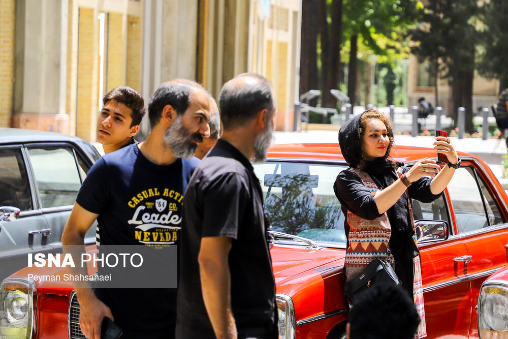 عکس/ همایش تابستانه اتومبیل‌های کلاسیک در اصفهان