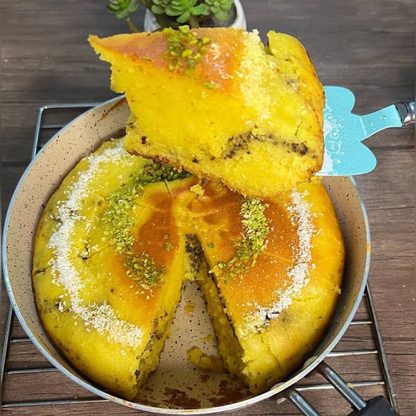 دستور تهیه ویژه «کیک گلاب و زعفران» در تابه