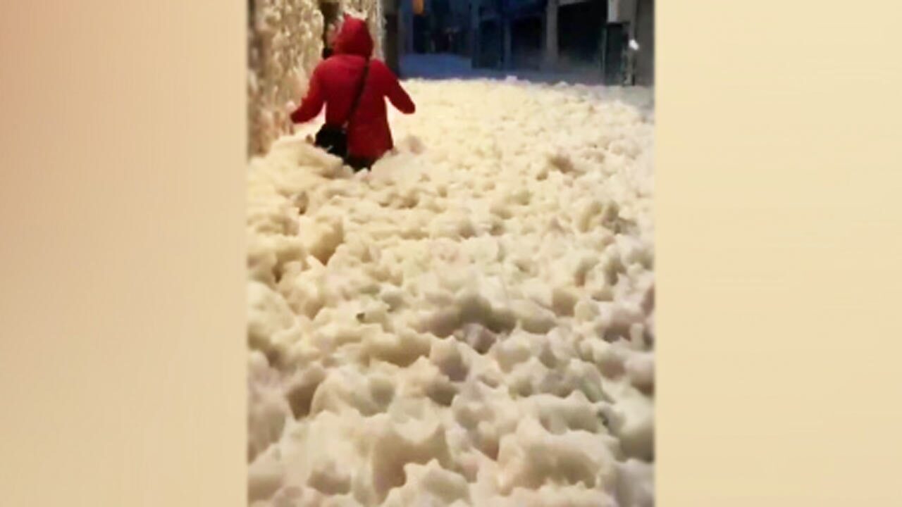 وضعیت عجیب یک شهر ساحلی پس از توفان