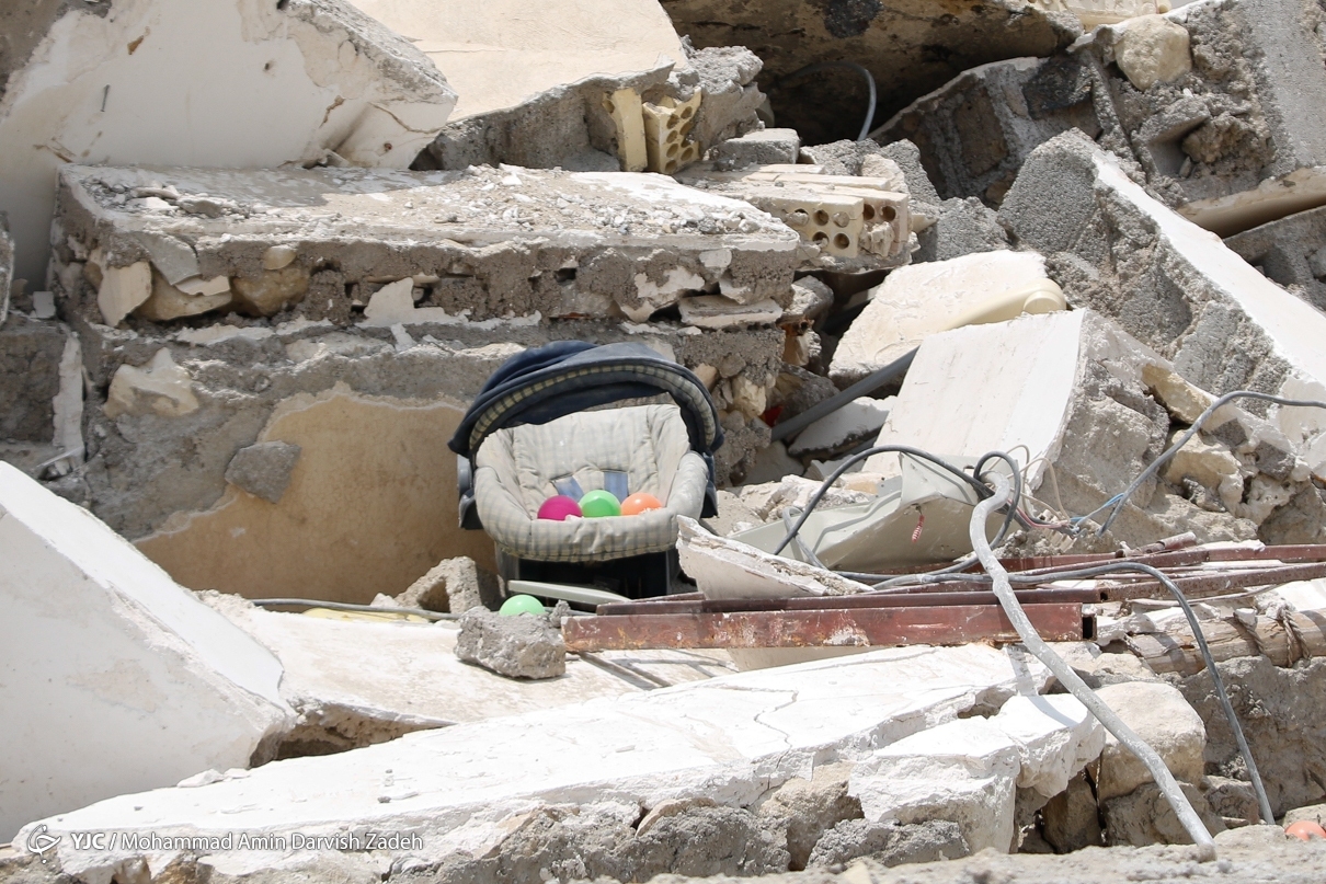 تصاویری غم‌انگیز از حادثه زلزله هرمزگان