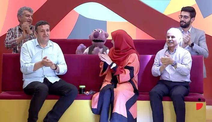 خندوانه امشب همراه با بزرگان اسکی ایران؛ عاطفه احمدی و جناب‌خان